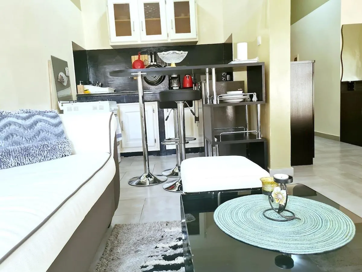 Apartment Charmant F1 Avec Balcon - Wi-Fi & Tv Connectee A Dakar Senegal