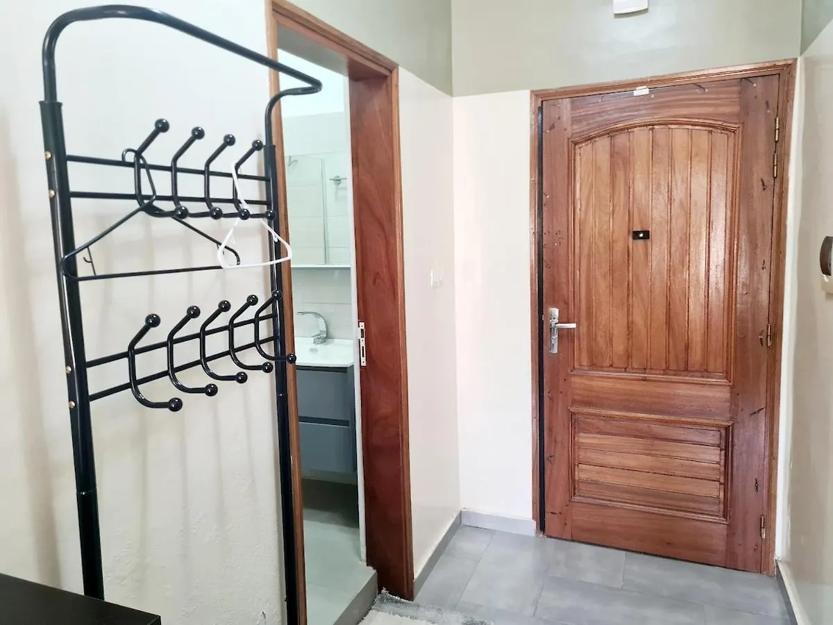 Apartment Charmant F1 Avec Balcon - Wi-Fi & Tv Connectee A Dakar Senegal