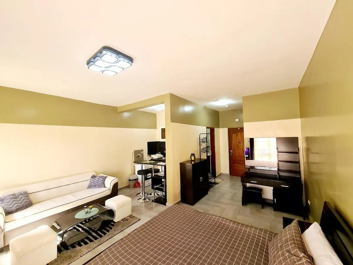 Apartment Charmant F1 Avec Balcon - Wi-Fi & Tv Connectee A Dakar
